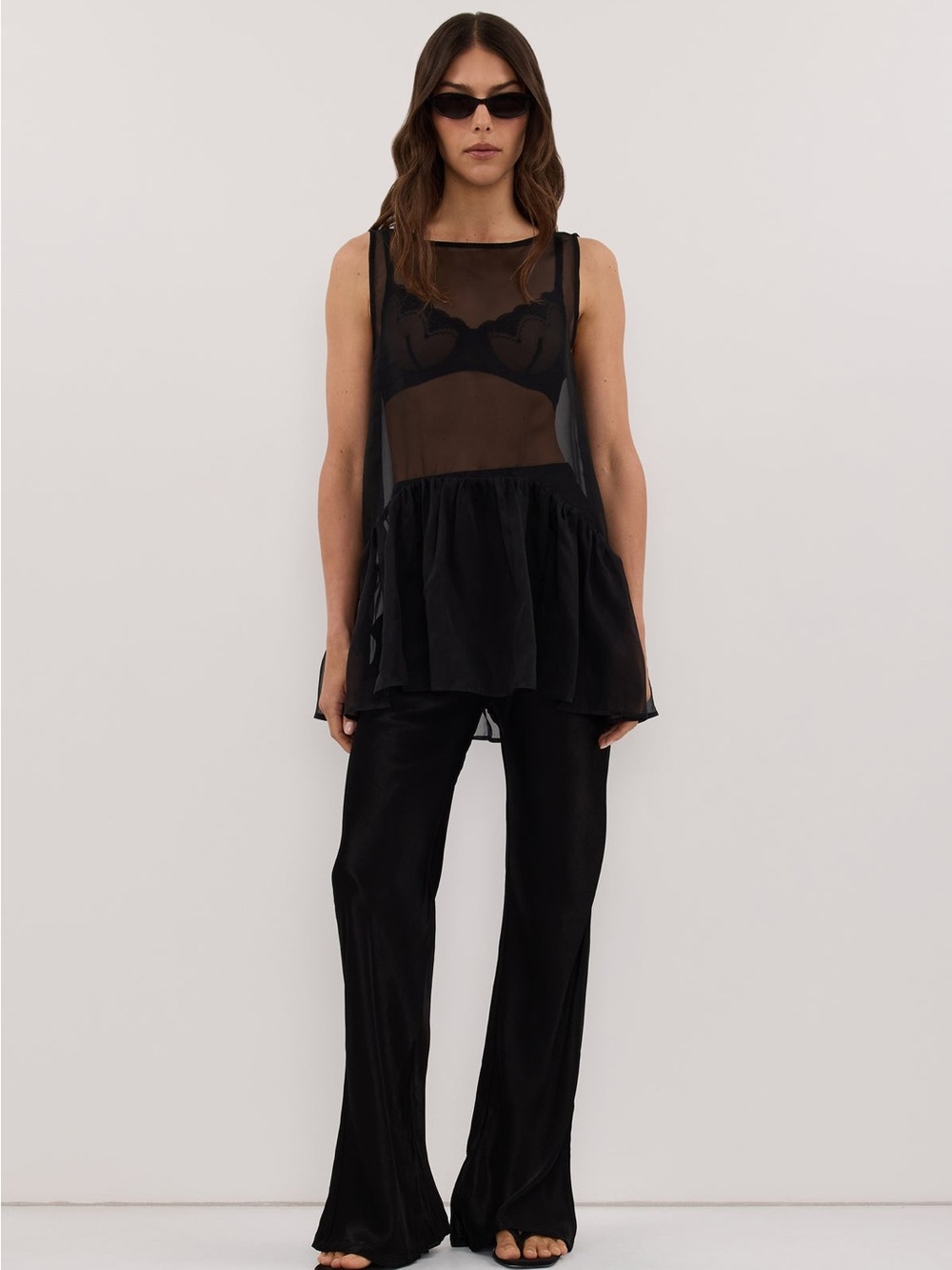 NWT dissh Nikki satin pants - us 6